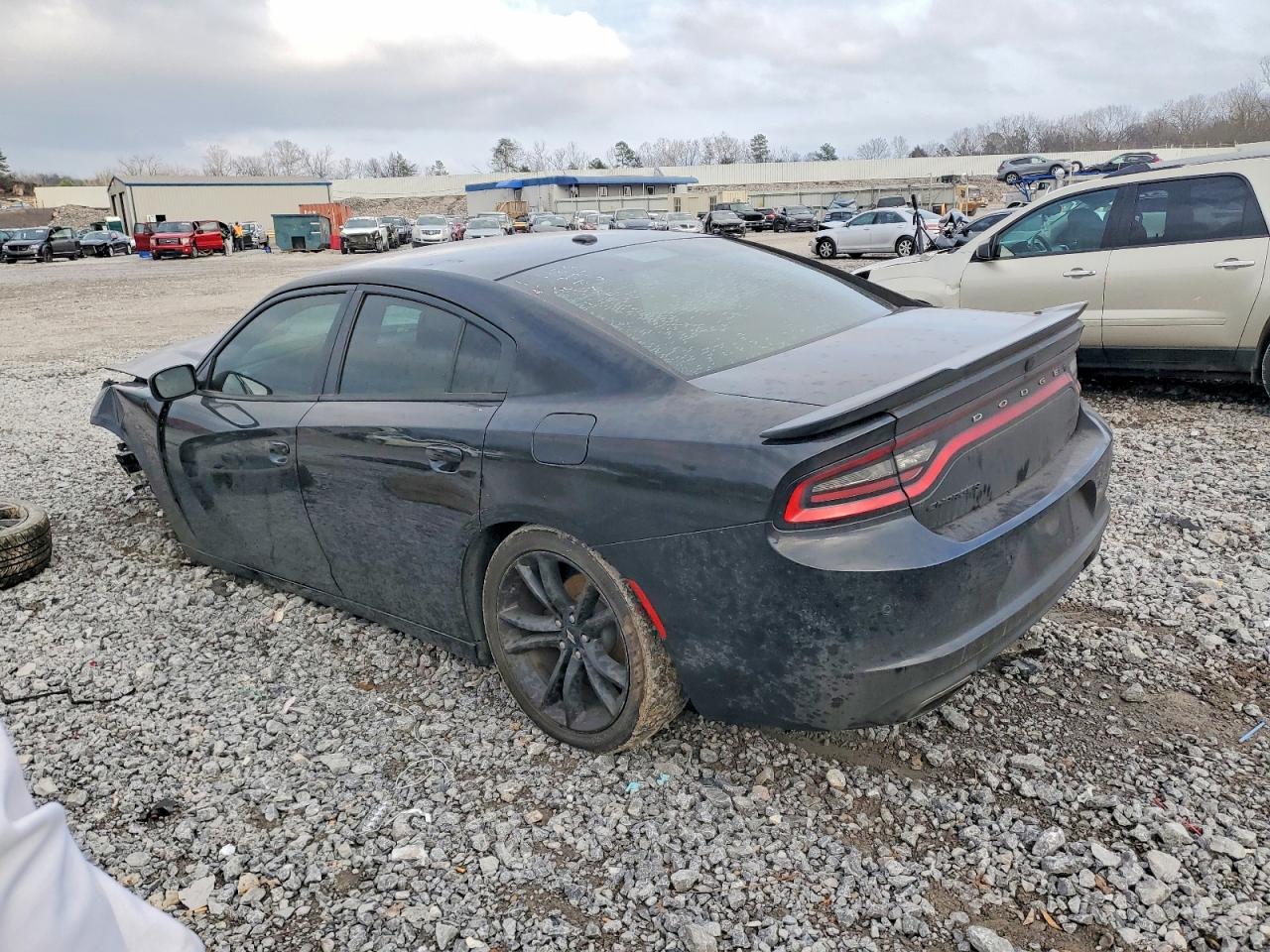 2018 DODGE CHARGER SXT photo 2