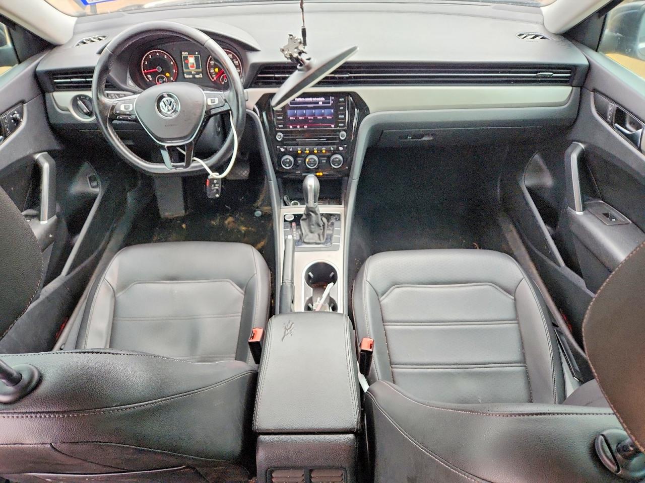 2020 VOLKSWAGEN PASSAT SE photo 8