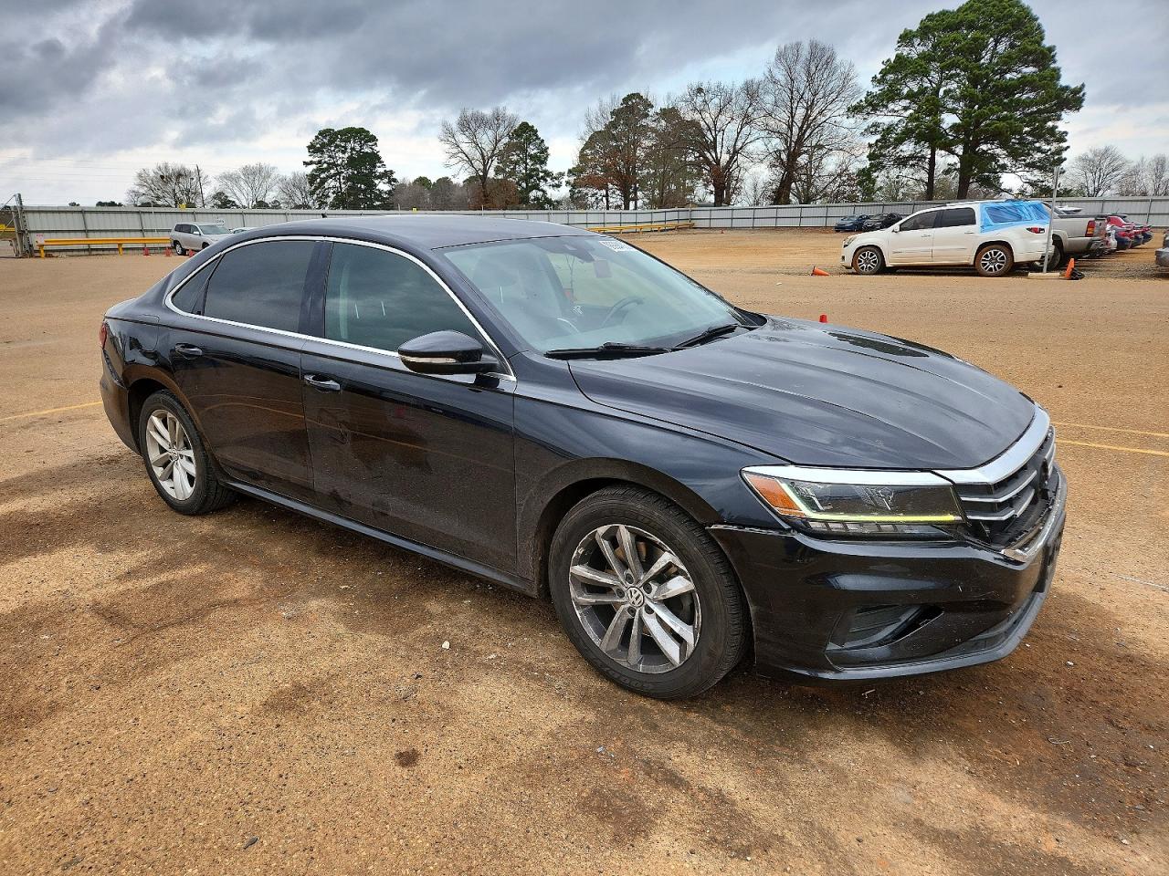 2020 VOLKSWAGEN PASSAT SE photo 4