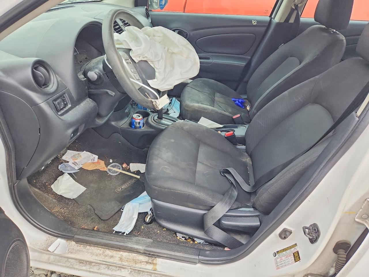 2018 NISSAN VERSA S photo 7