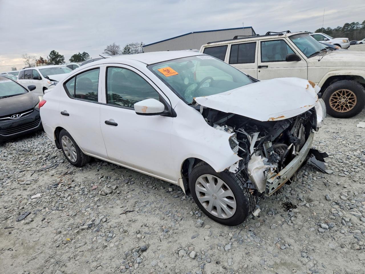 2018 NISSAN VERSA S photo 4