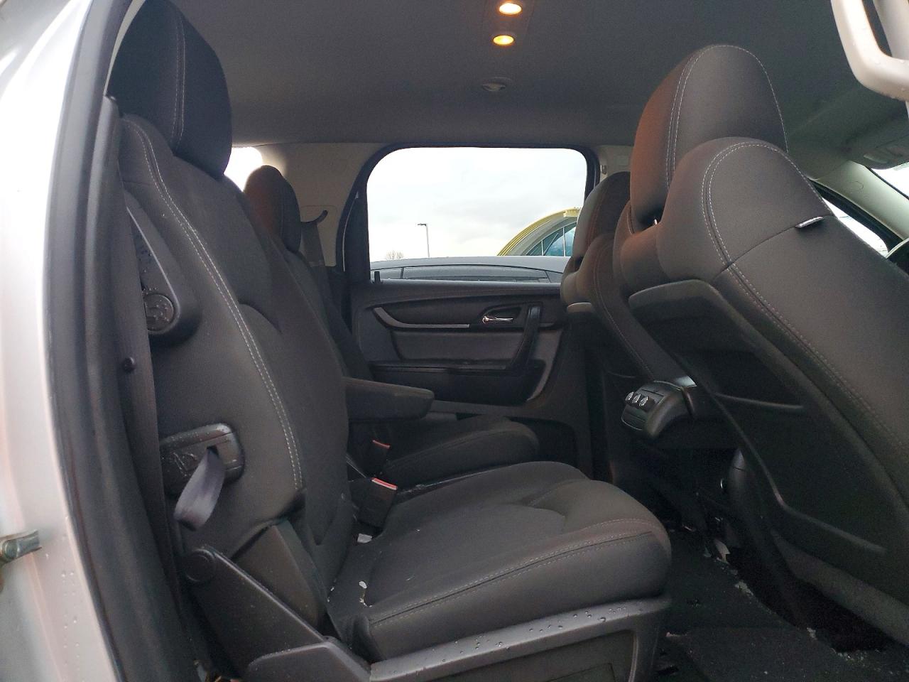 2016 GMC ACADIA SLE photo 11