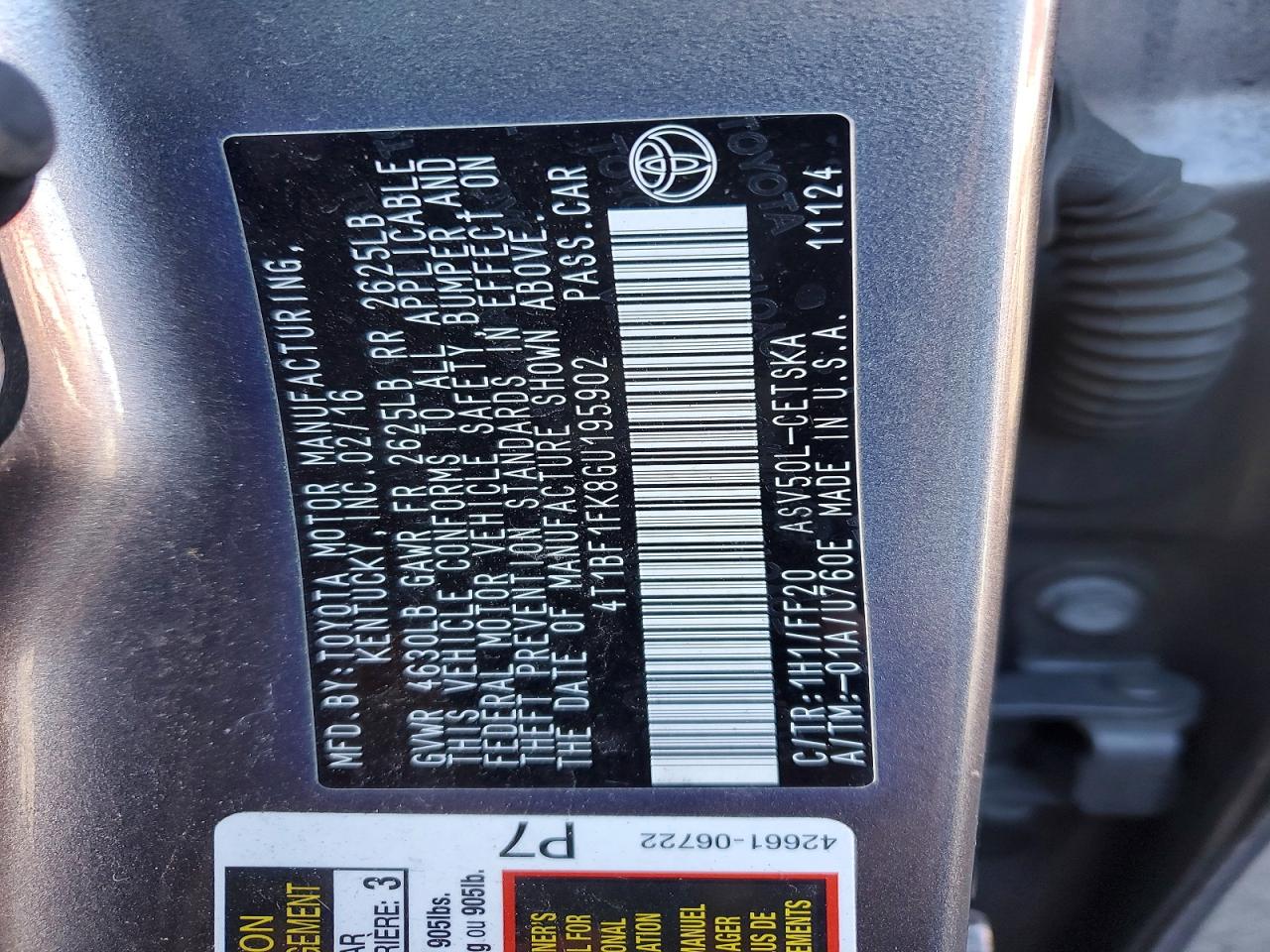 2016 TOYOTA CAMRY LE photo 13