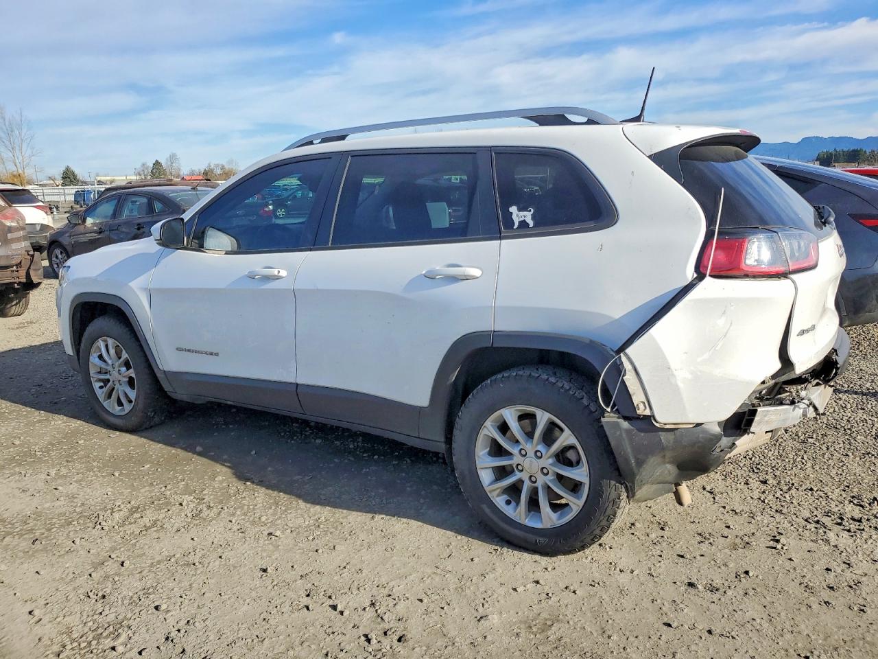 2021 JEEP CHEROKEE LATITUDE photo 2
