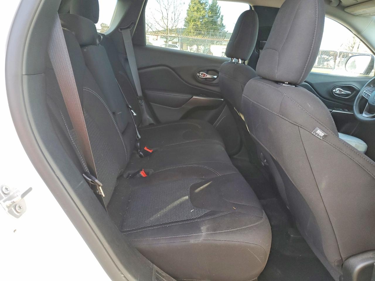2021 JEEP CHEROKEE LATITUDE photo 11