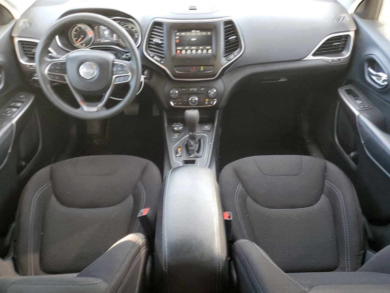 2021 JEEP CHEROKEE LATITUDE photo 8