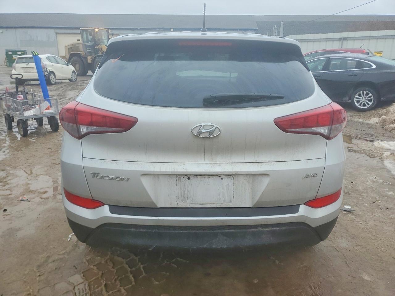 2018 HYUNDAI TUCSON SE photo 11