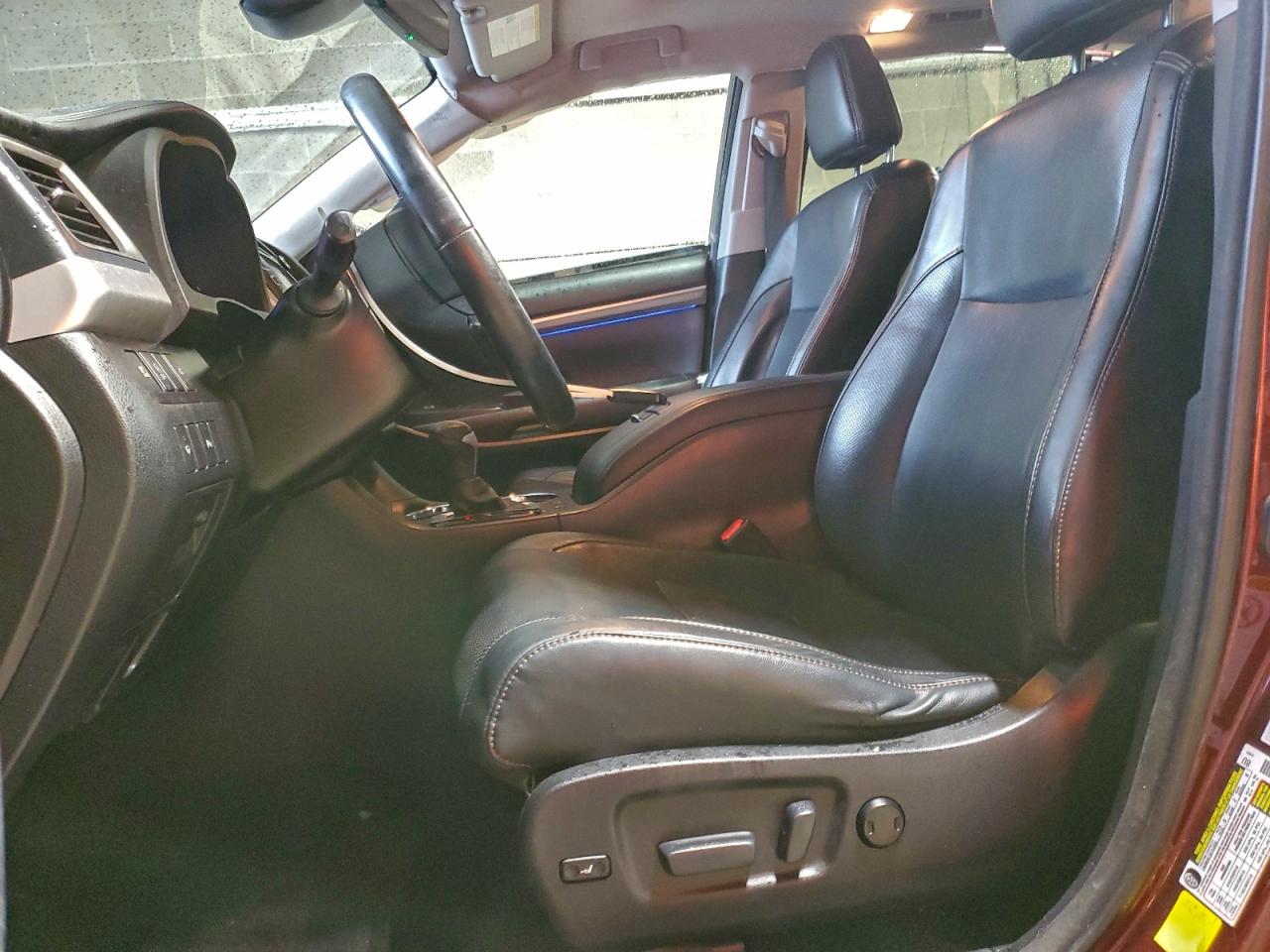 2017 TOYOTA HIGHLANDER LIMITED photo 7