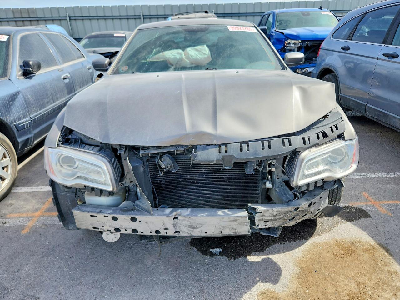 2014 CHRYSLER 300 photo 5