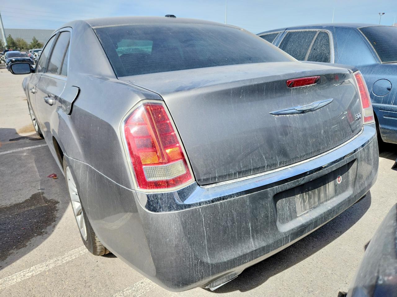 2014 CHRYSLER 300 photo 6