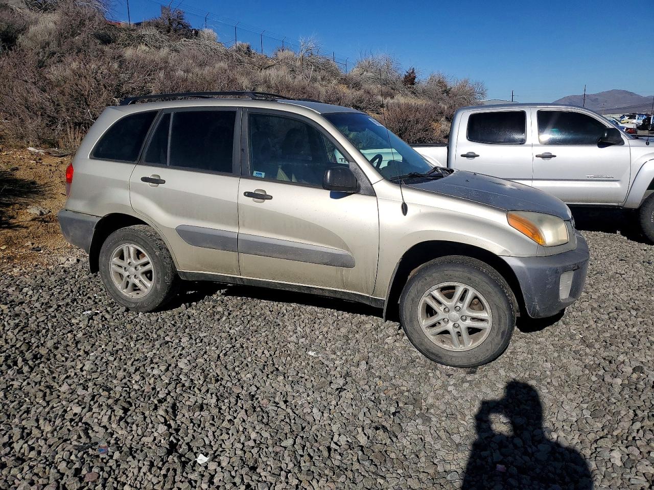 2002 TOYOTA RAV4 BASE photo 4