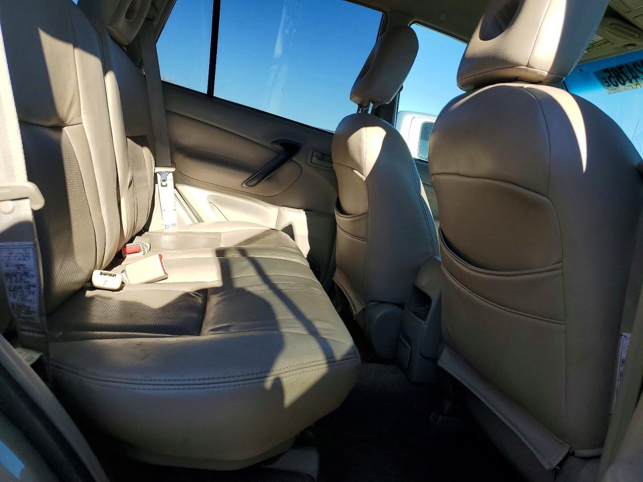 2002 TOYOTA RAV4 BASE photo 11