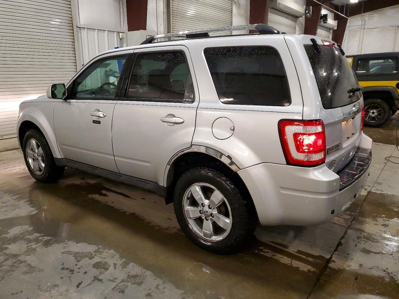 2012 FORD ESCAPE LIMITED photo 2
