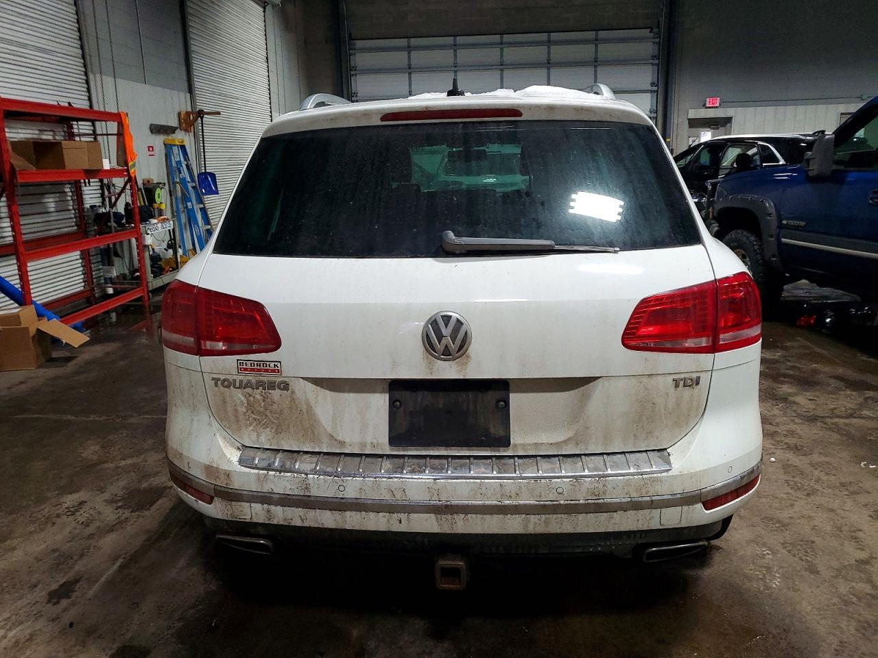 2015 VOLKSWAGEN TOUAREG V6 TDI photo 6