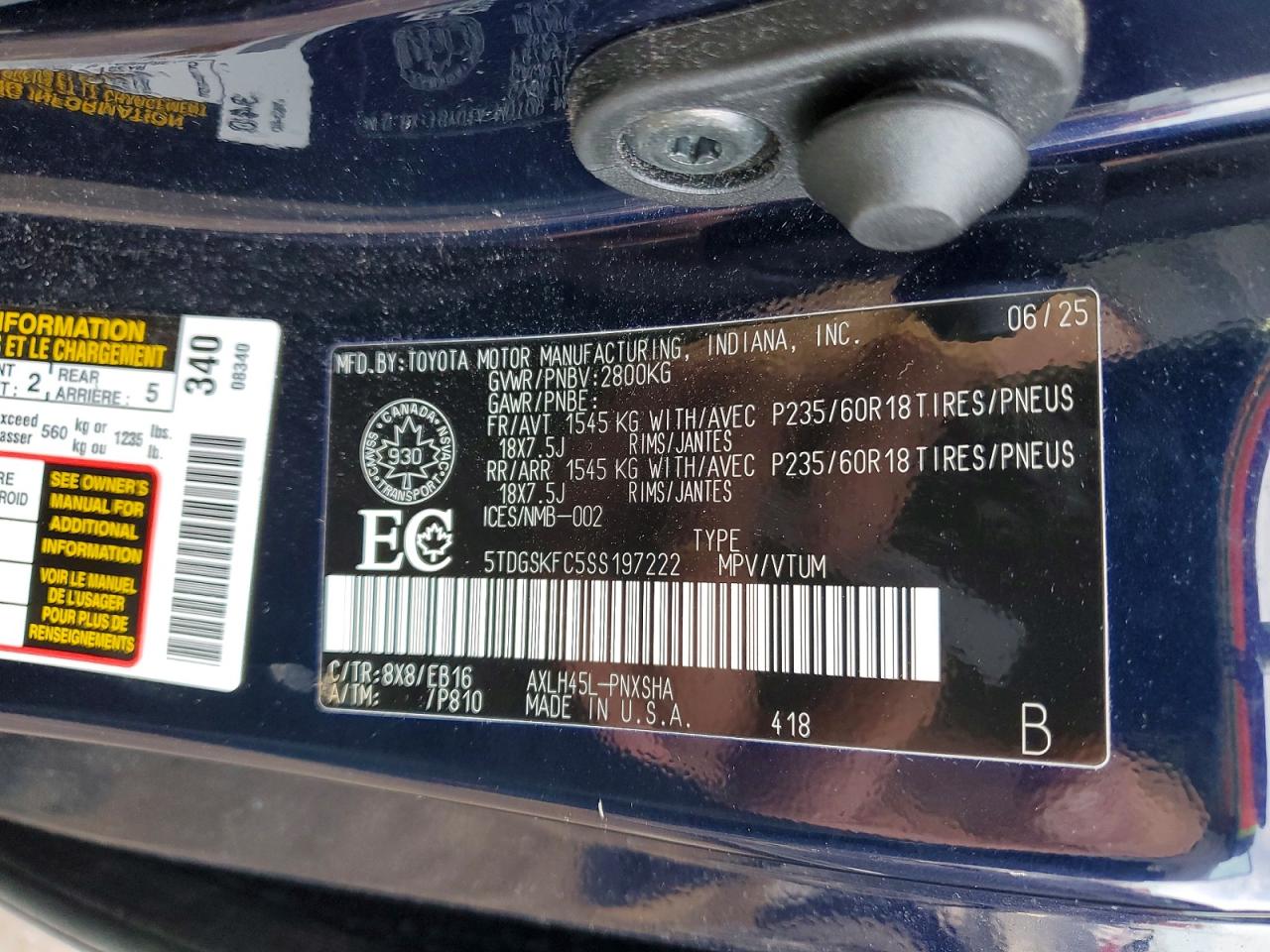2025 TOYOTA SIENNA LE photo 14