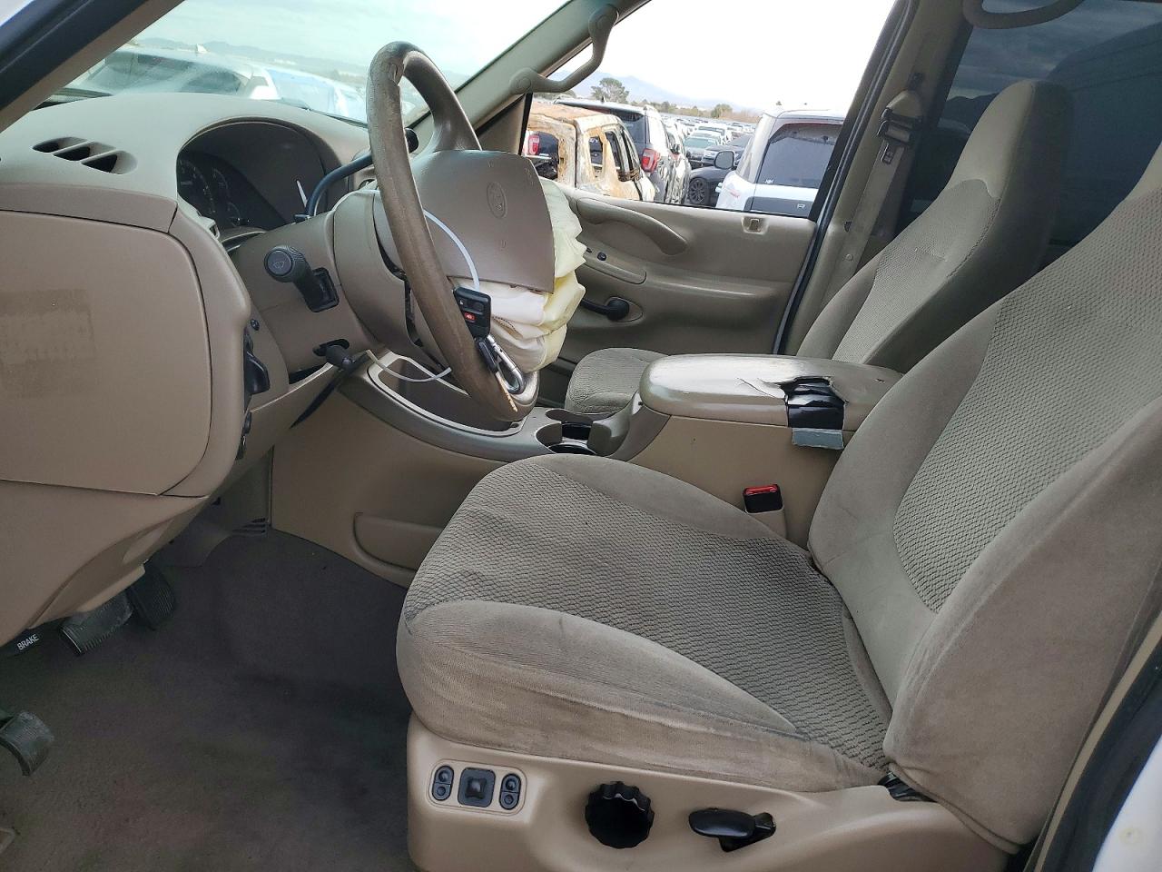 2000 FORD EXPEDITION XLT photo 19