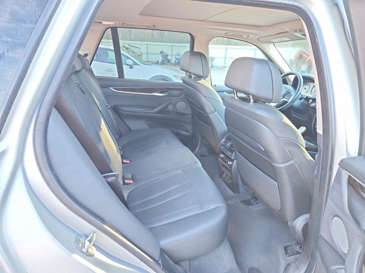 2016 BMW X5 XDRIVE50I photo 10