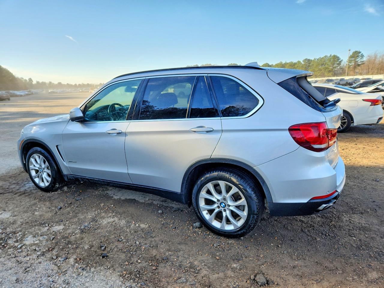 2016 BMW X5 XDRIVE50I photo 2