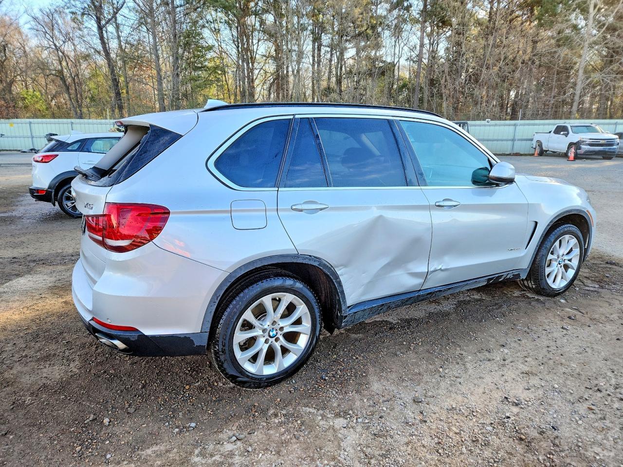 2016 BMW X5 XDRIVE50I photo 3