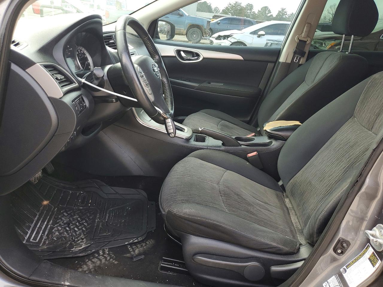 2015 NISSAN SENTRA S photo 7