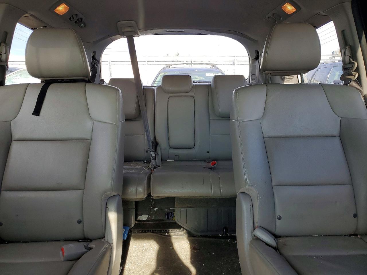 2016 HONDA ODYSSEY TOURING photo 10