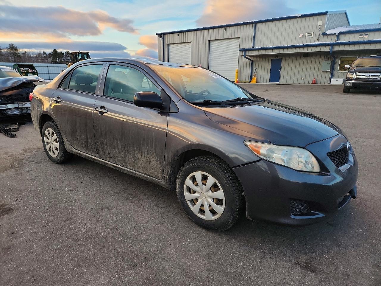 2010 TOYOTA COROLLA BASE photo 4