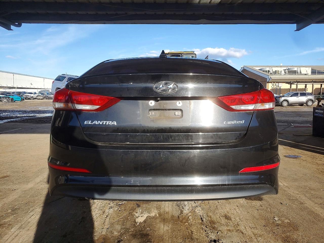 2017 HYUNDAI ELANTRA SE photo 6