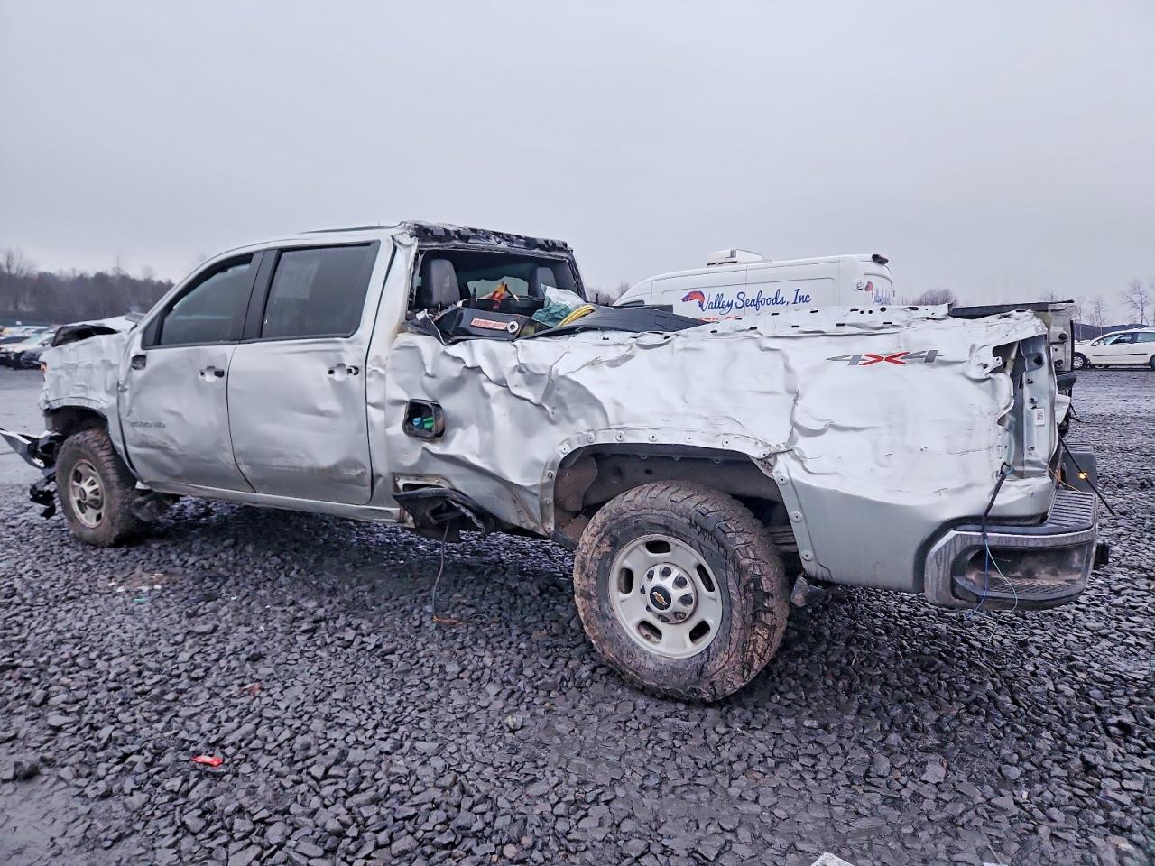2023 CHEVROLET SILVERADO K2500 HEAVY DUTY photo 2