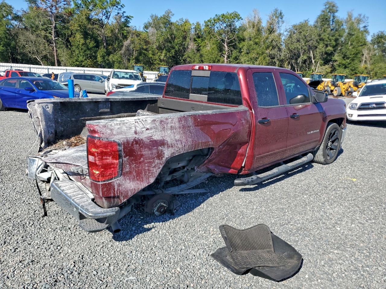 2015 CHEVROLET SILVERADO C1500 LT photo 3