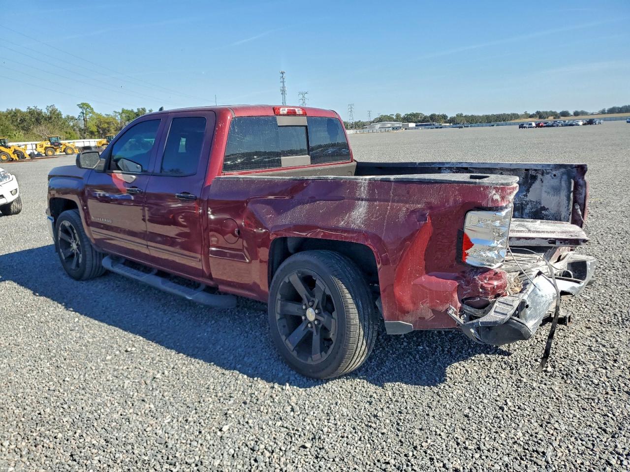 2015 CHEVROLET SILVERADO C1500 LT photo 2