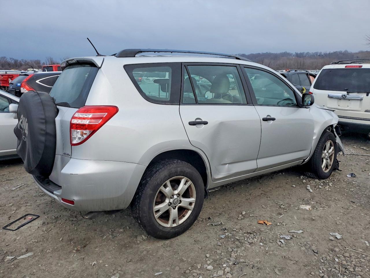 2009 TOYOTA RAV4 photo 3