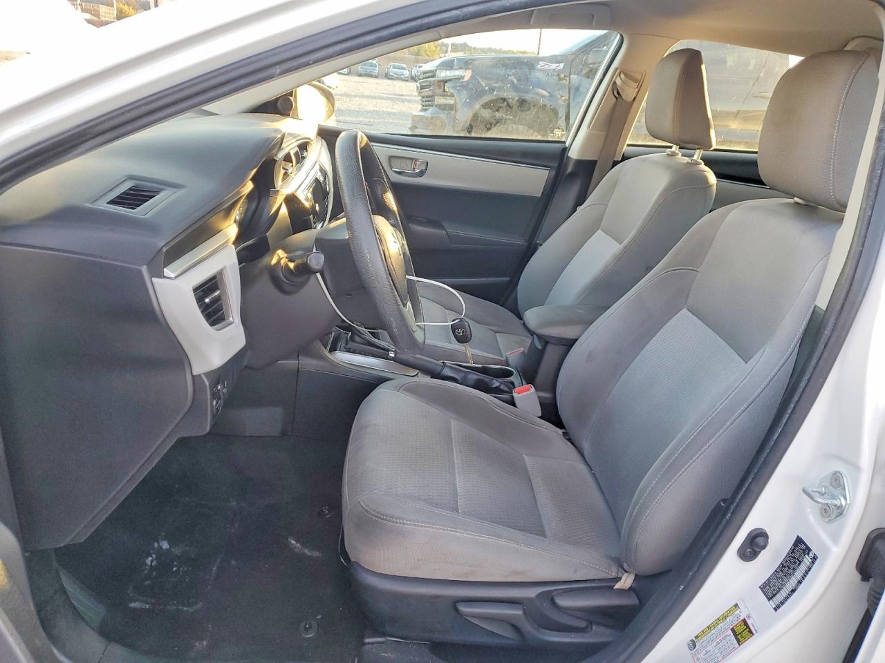 2016 TOYOTA COROLLA L photo 7