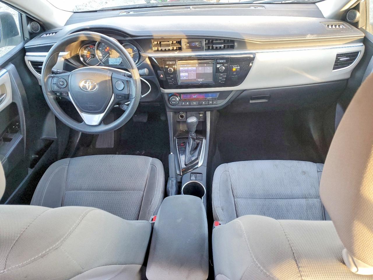 2016 TOYOTA COROLLA L photo 8