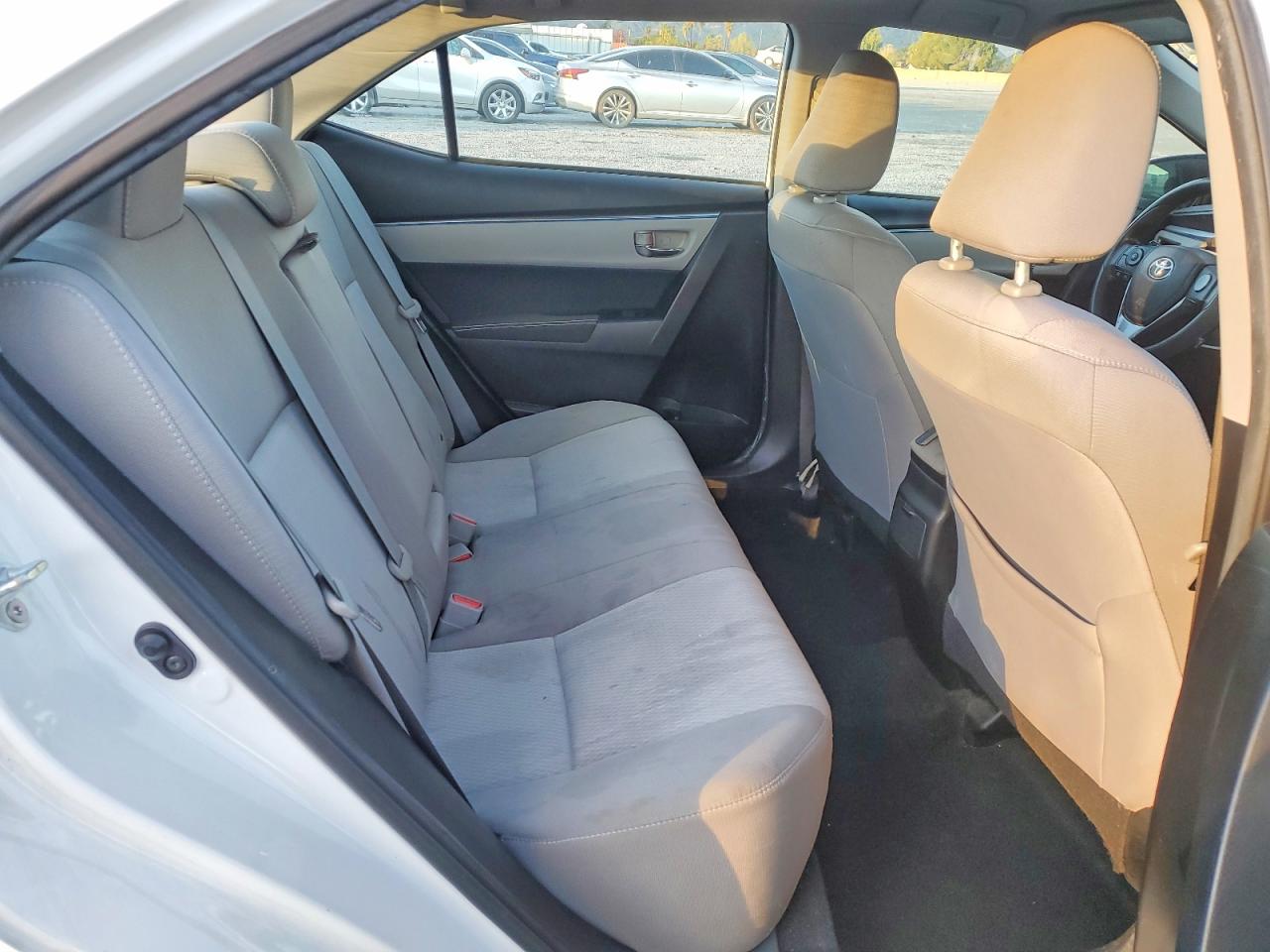 2016 TOYOTA COROLLA L photo 10