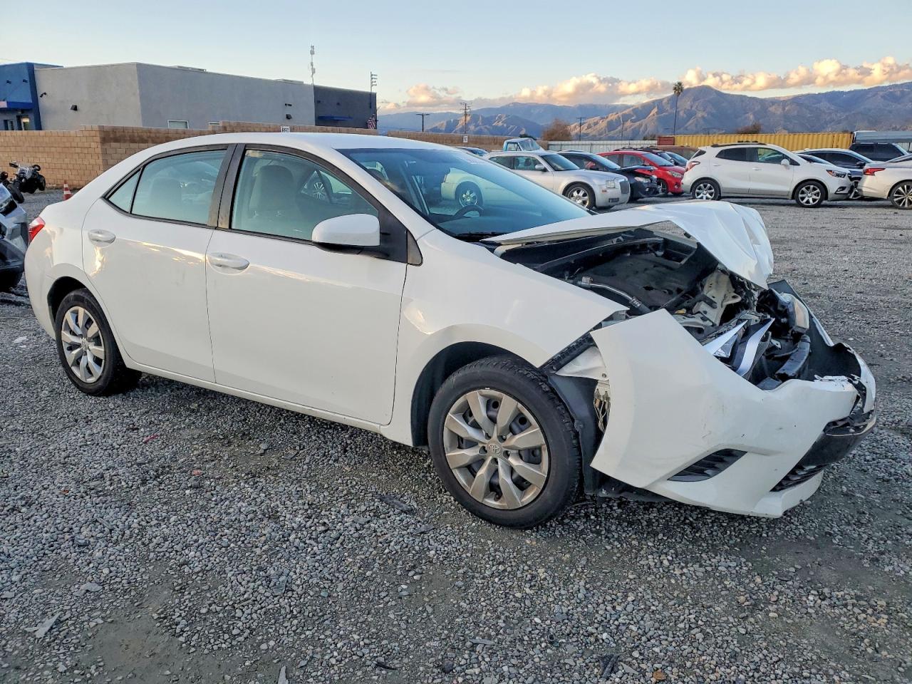 2016 TOYOTA COROLLA L photo 4
