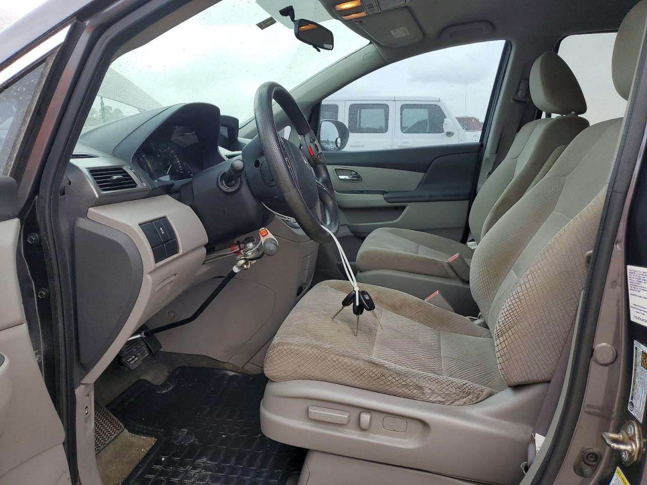 2016 HONDA ODYSSEY LX photo 7