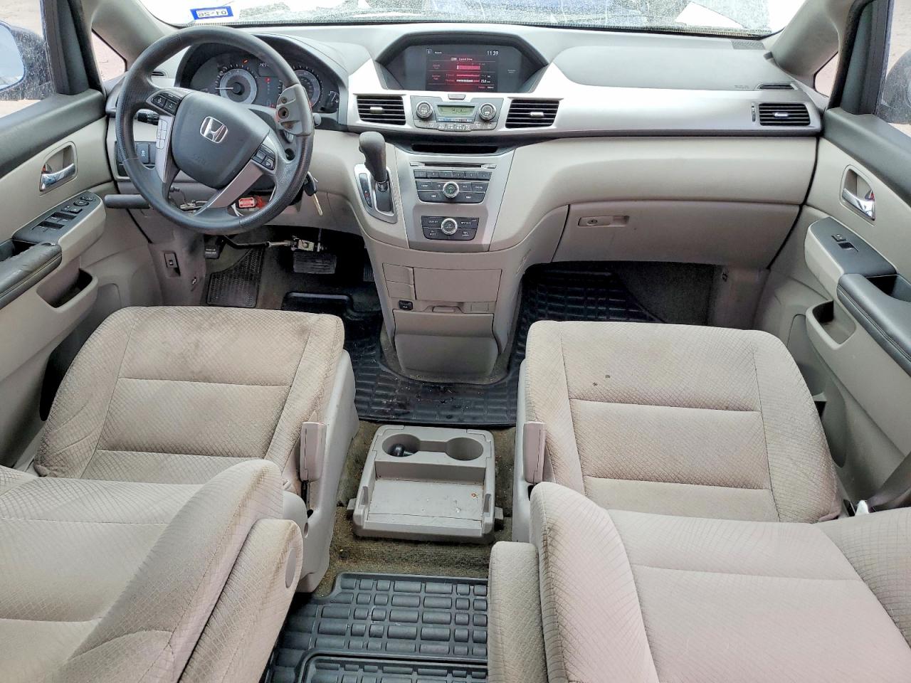 2016 HONDA ODYSSEY LX photo 8