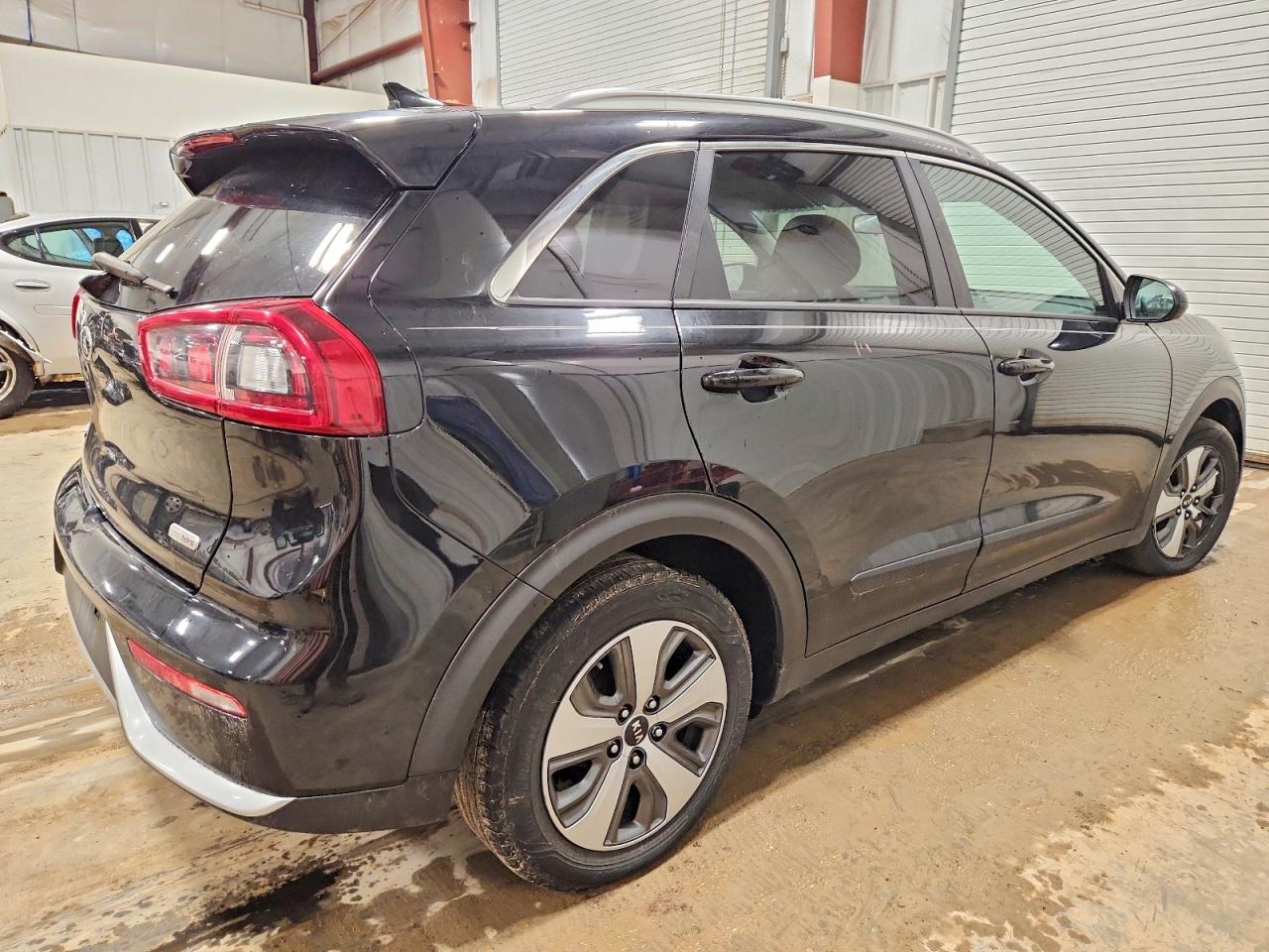 2018 KIA NIRO FE photo 3