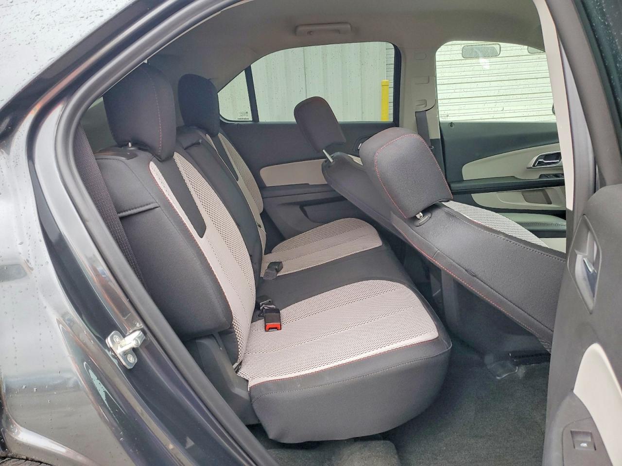 2017 CHEVROLET EQUINOX LT photo 11