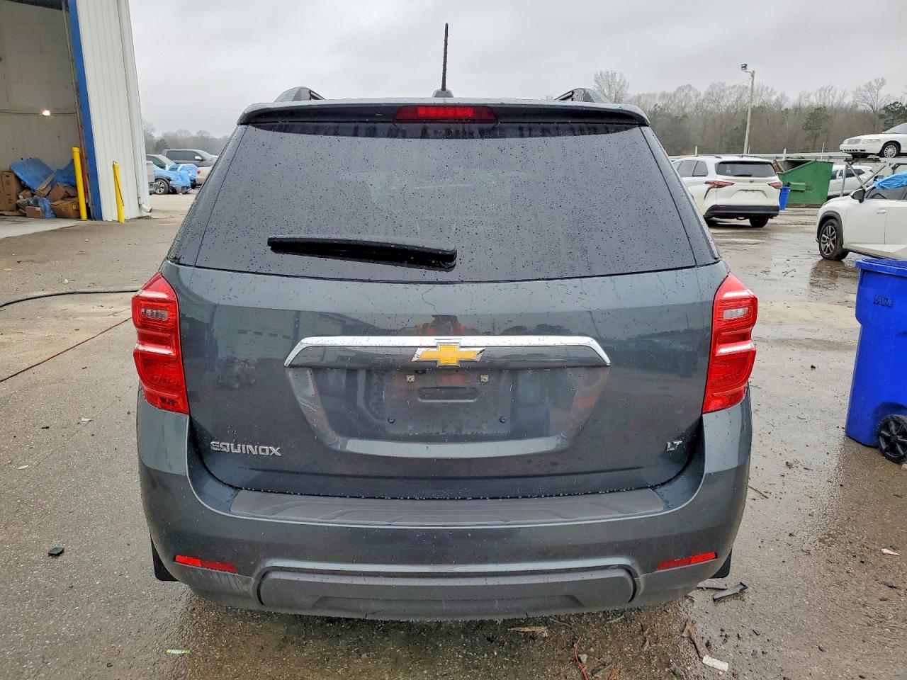 2017 CHEVROLET EQUINOX LT photo 6