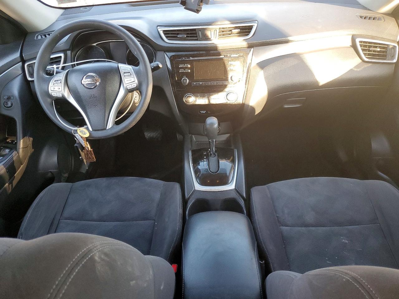 2016 NISSAN ROGUE S photo 8