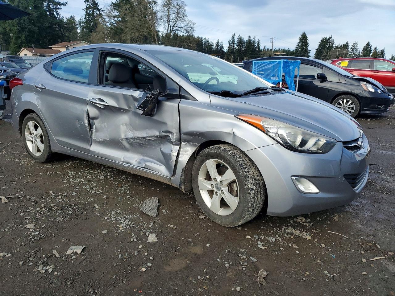 2013 HYUNDAI ELANTRA GLS photo 4