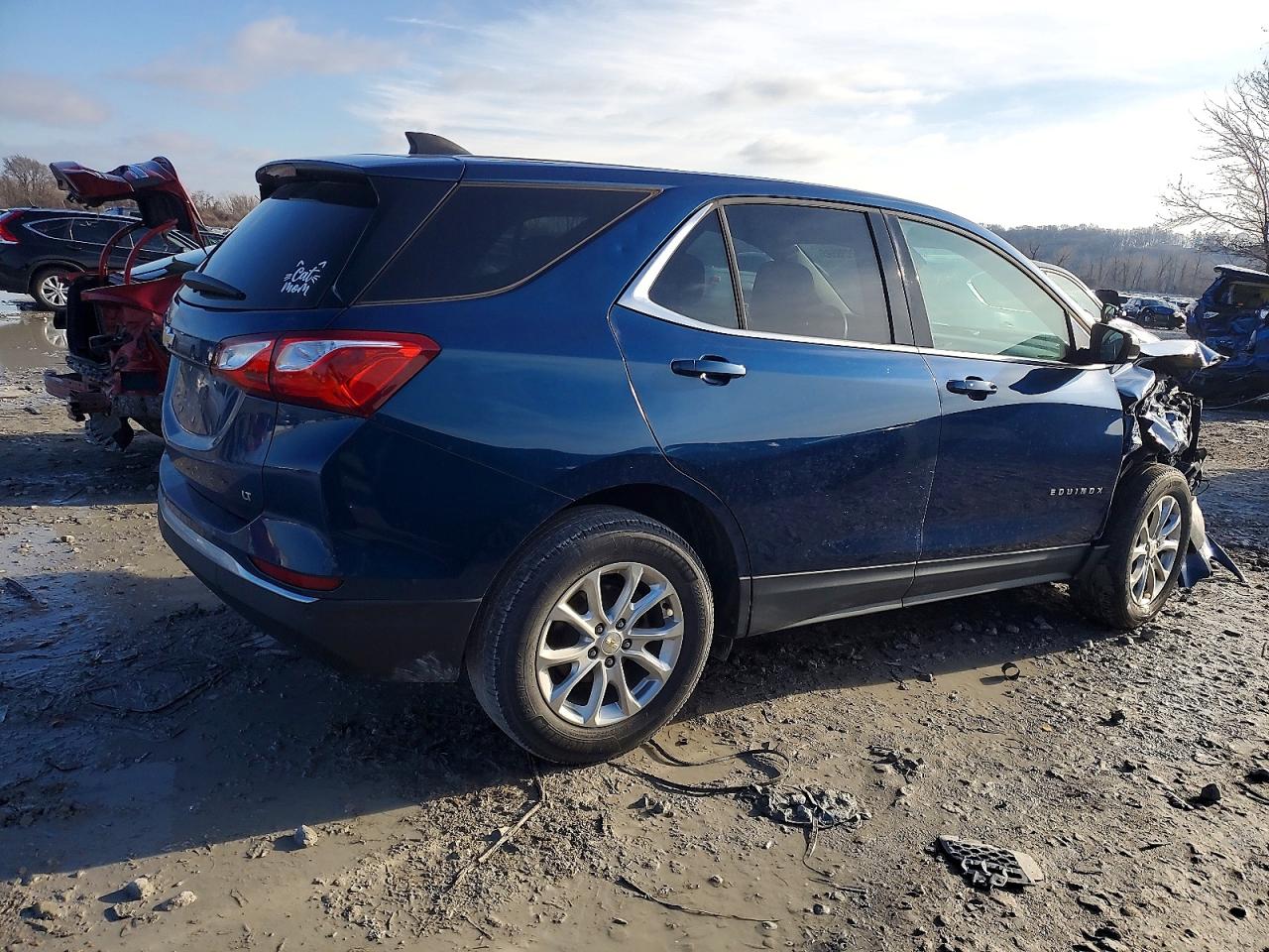 2020 CHEVROLET EQUINOX LT photo 3