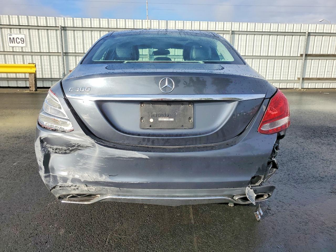 2015 MERCEDES-BENZ C 300 photo 6