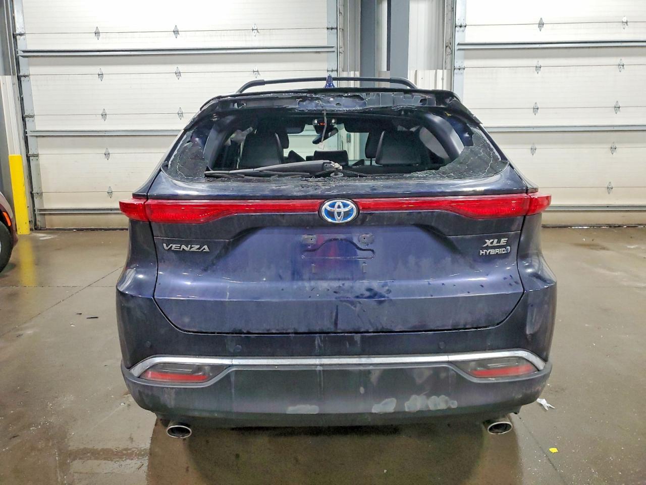 2021 TOYOTA VENZA XLE photo 6