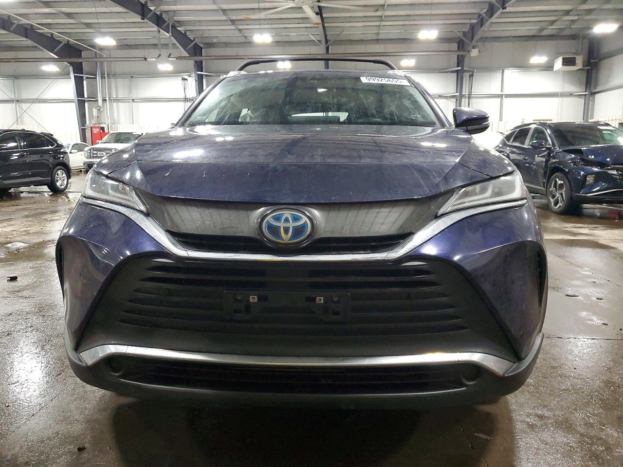 2021 TOYOTA VENZA XLE photo 5