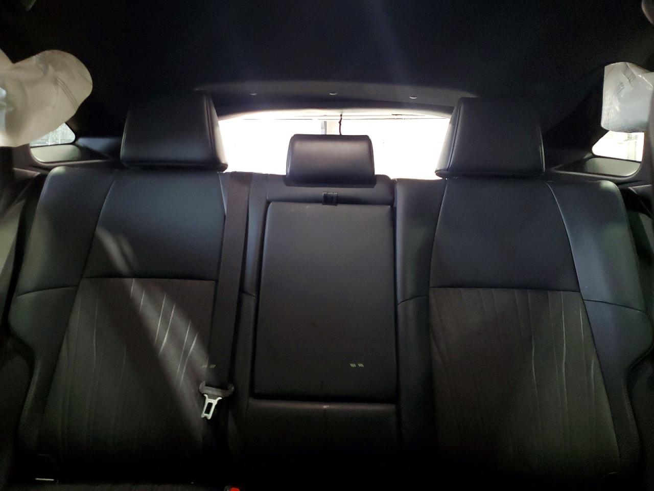 2021 TOYOTA VENZA XLE photo 10
