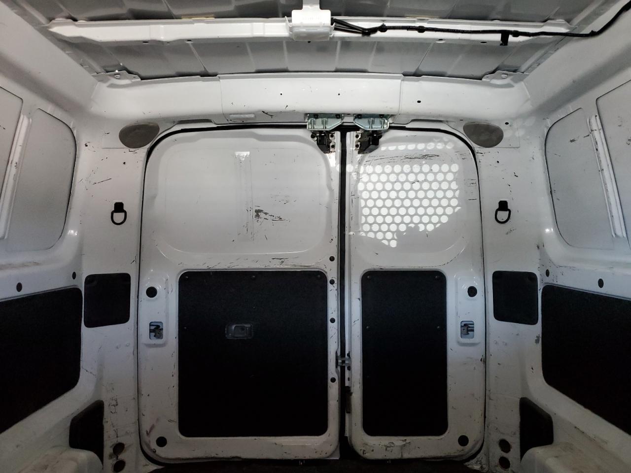 2021 NISSAN NV200 photo 10