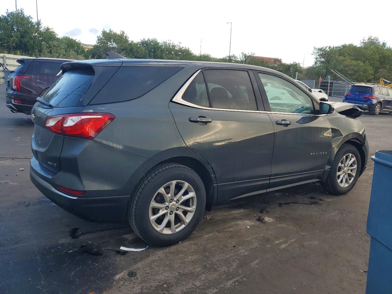 2018 CHEVROLET EQUINOX LT photo 3