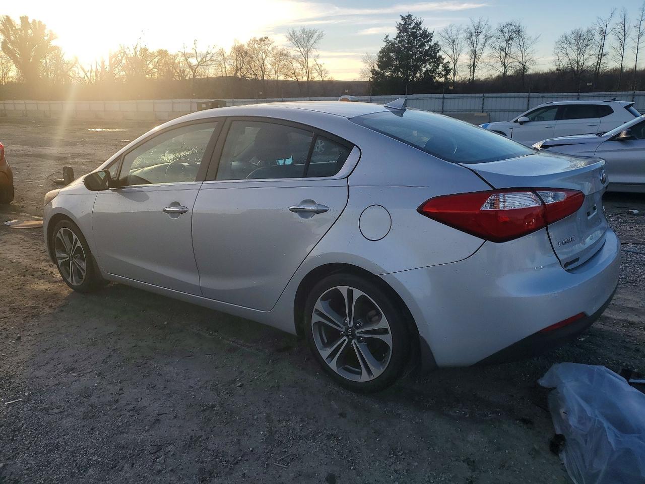 2015 KIA FORTE EX photo 2